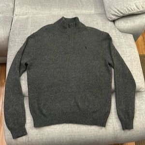 Ralph Lauren Men’s Size Large 1/4 Zip Sweater Gray/Black.